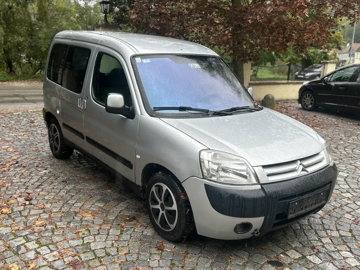 Citroen Berlingo 2004 photo 2