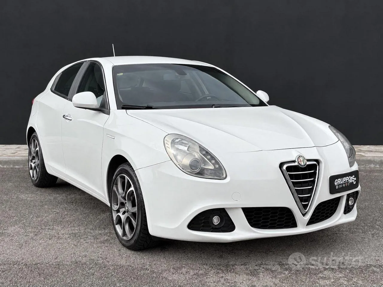 Alfa Romeo Giulietta 2011 photo 4
