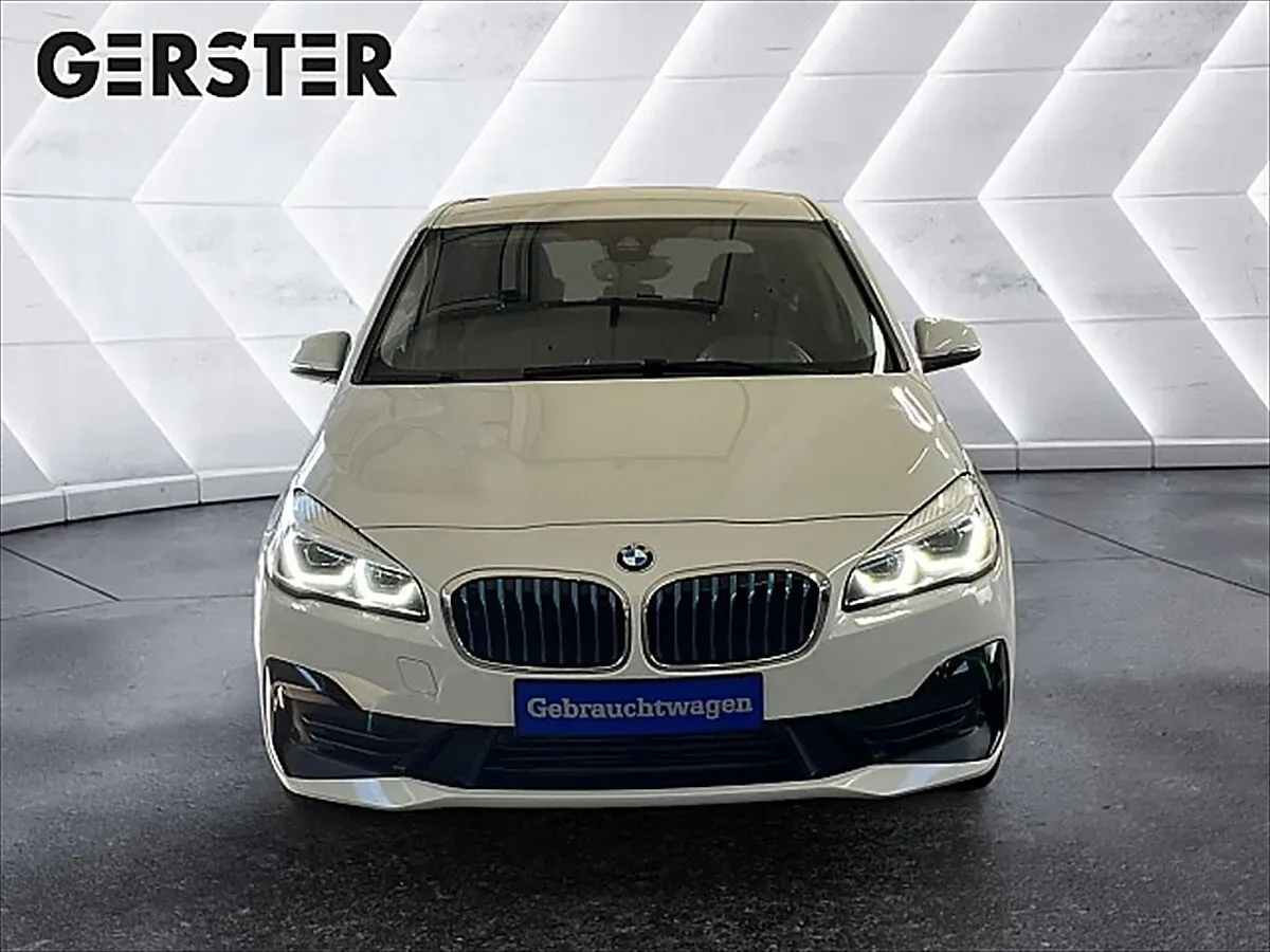 BMW 2 Series 2019 photo 2