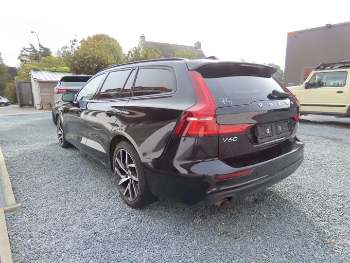 Volvo V60 2020 photo 3