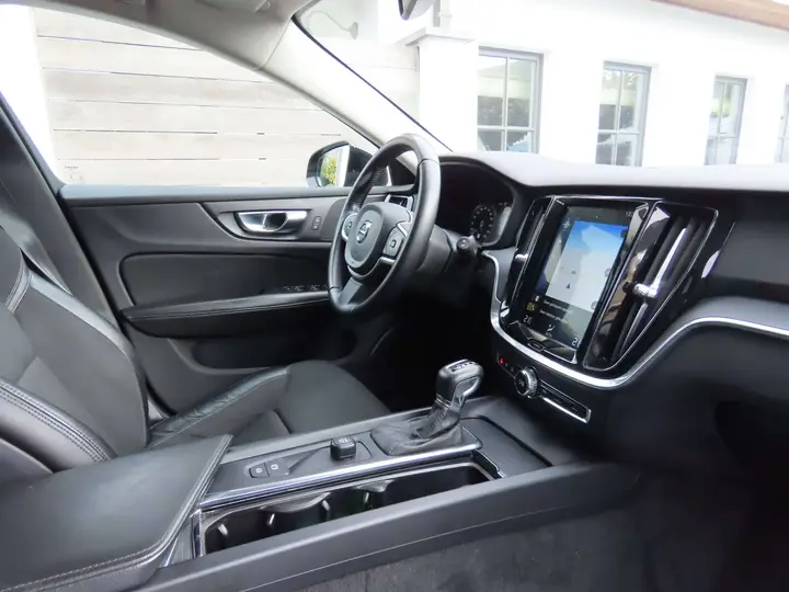 Volvo V60 2020 photo 4