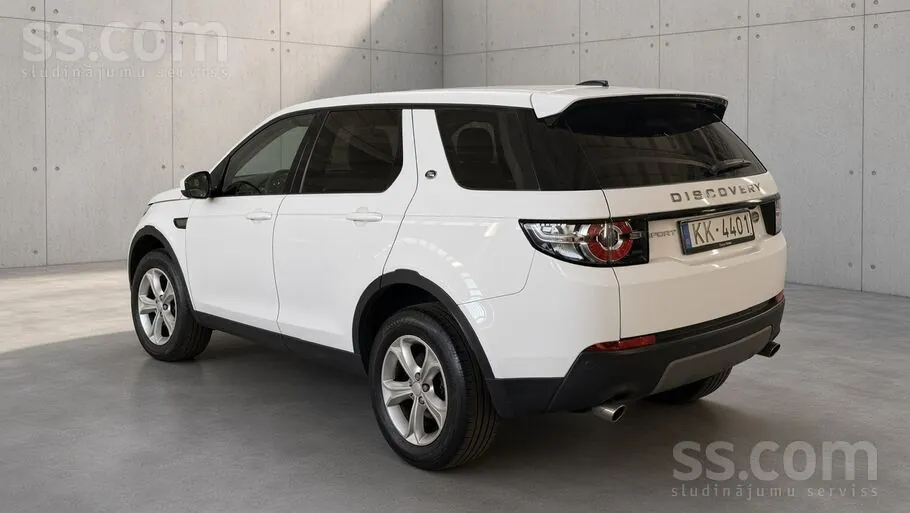 Land Rover Discovery Sport 2016 photo 5
