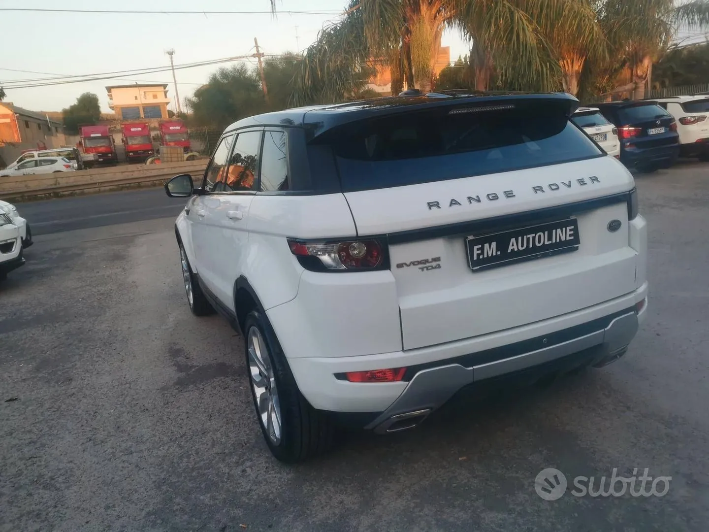 Land Rover Range Rover Evoque 2014 photo 4
