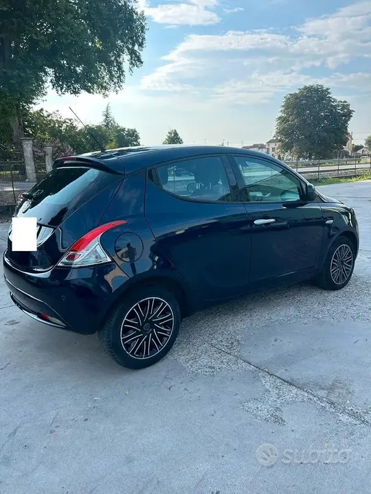 Lancia Ypsilon 2018 photo 5