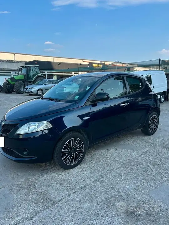 Lancia Ypsilon 2018 photo 3