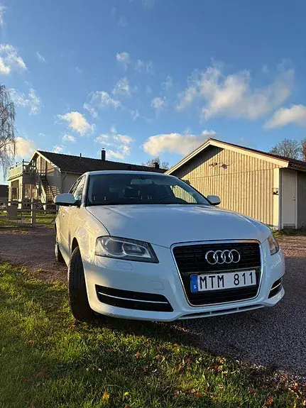 Audi A3 2012 photo 2