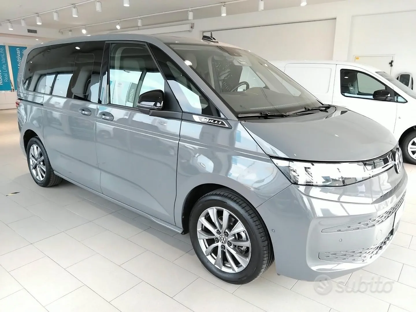 Volkswagen Multivan 2024 photo 2
