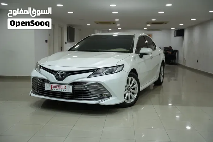Toyota Camry 2019 photo 2