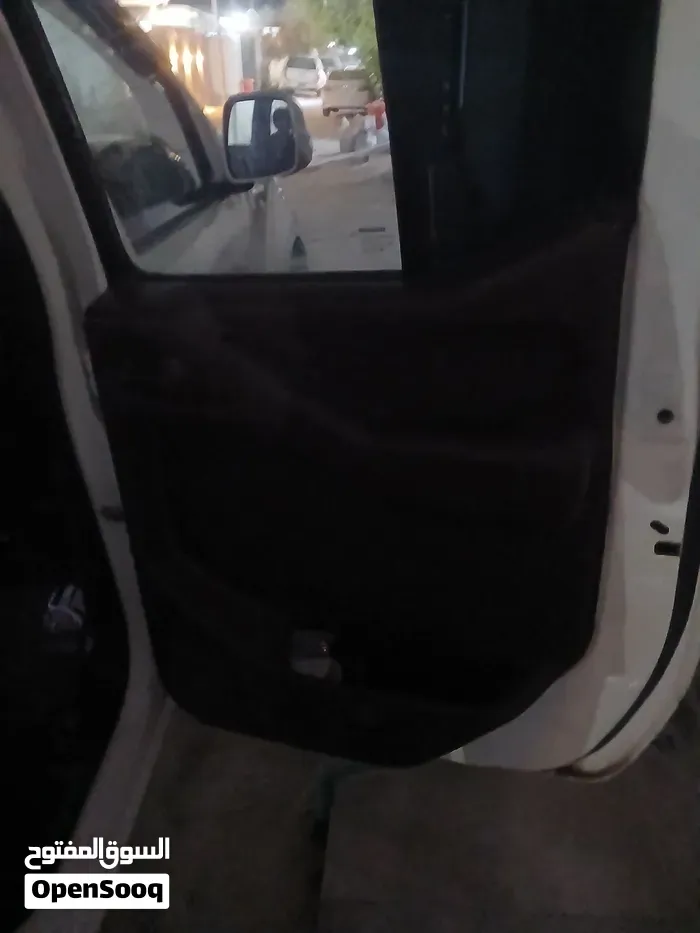 Nissan Navara Dx 2012 photo 4