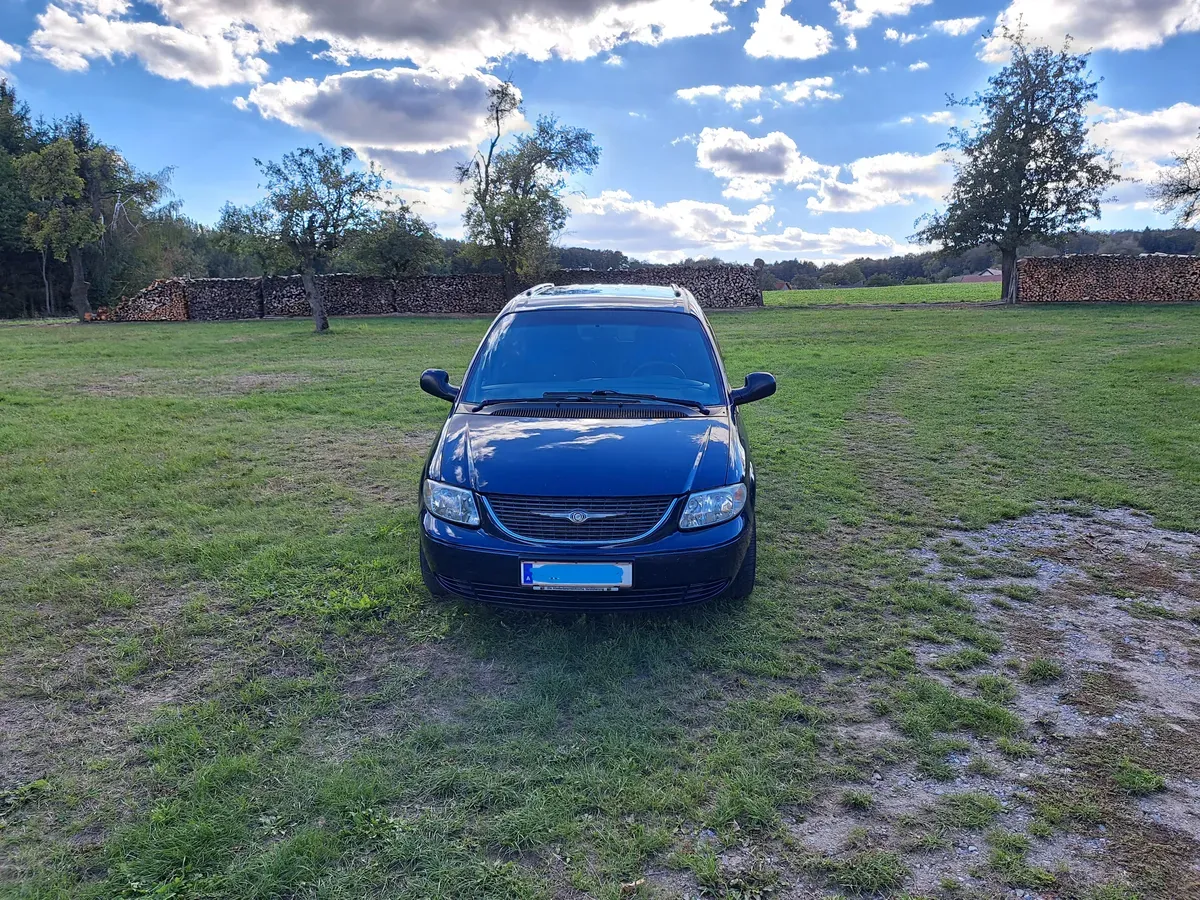 Chrysler Voyager 2004 photo 3
