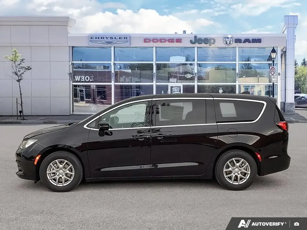 Chrysler Grand Caravan 2026 photo 5