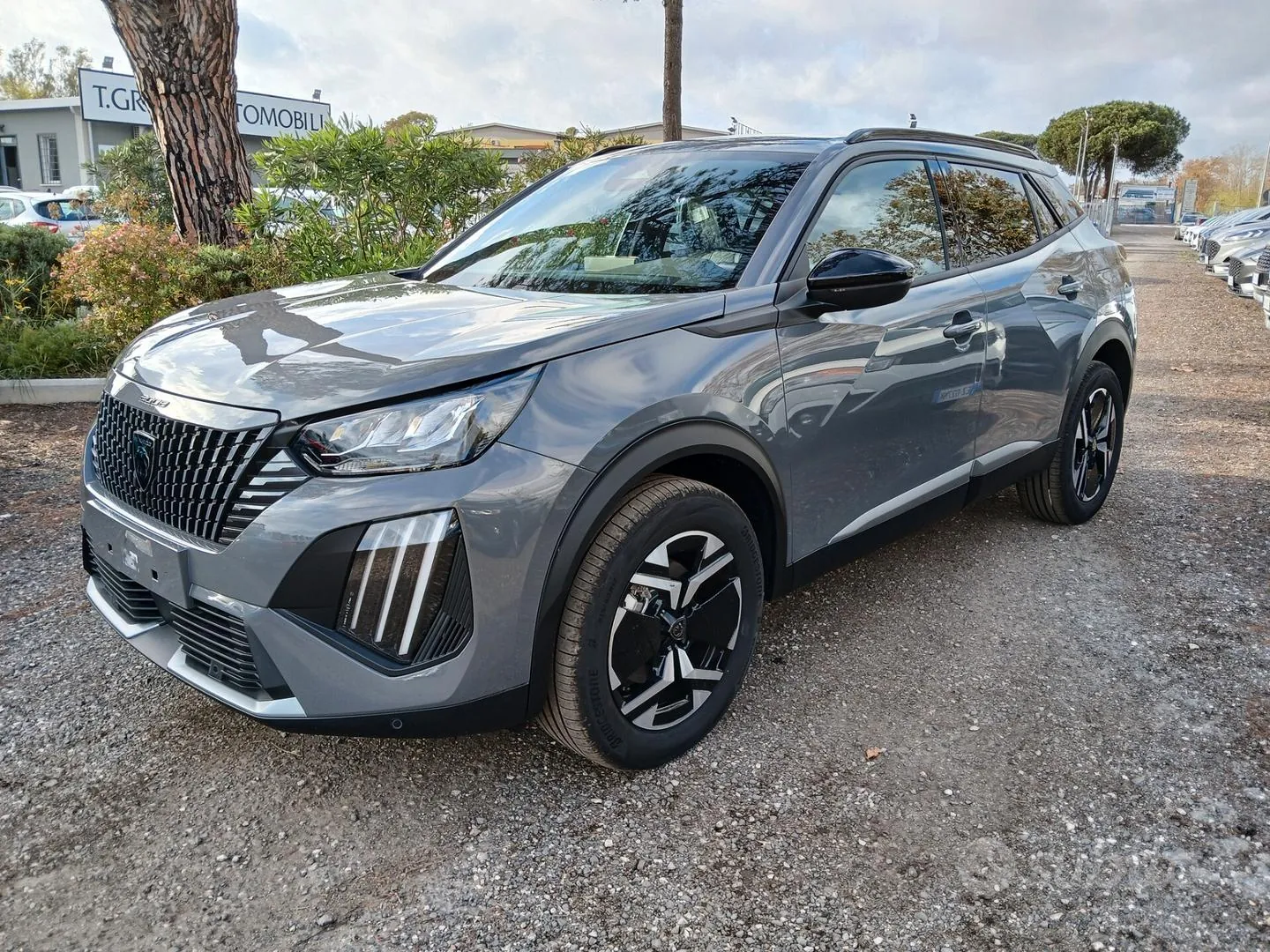 Peugeot 2008 2024 photo 2