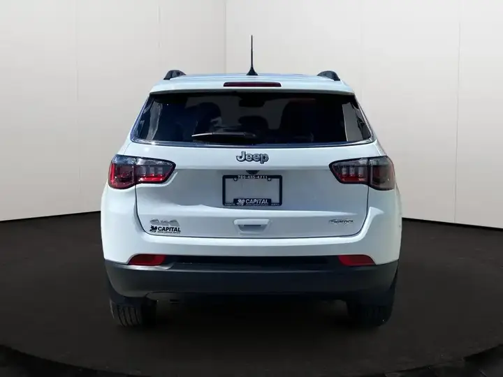 Jeep Compass 2026 photo 5