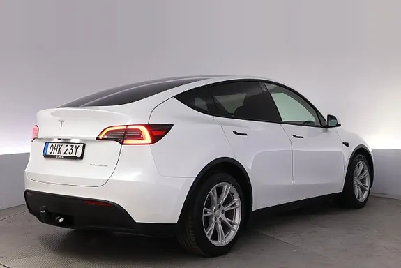 Tesla Model Y 2023 photo 5