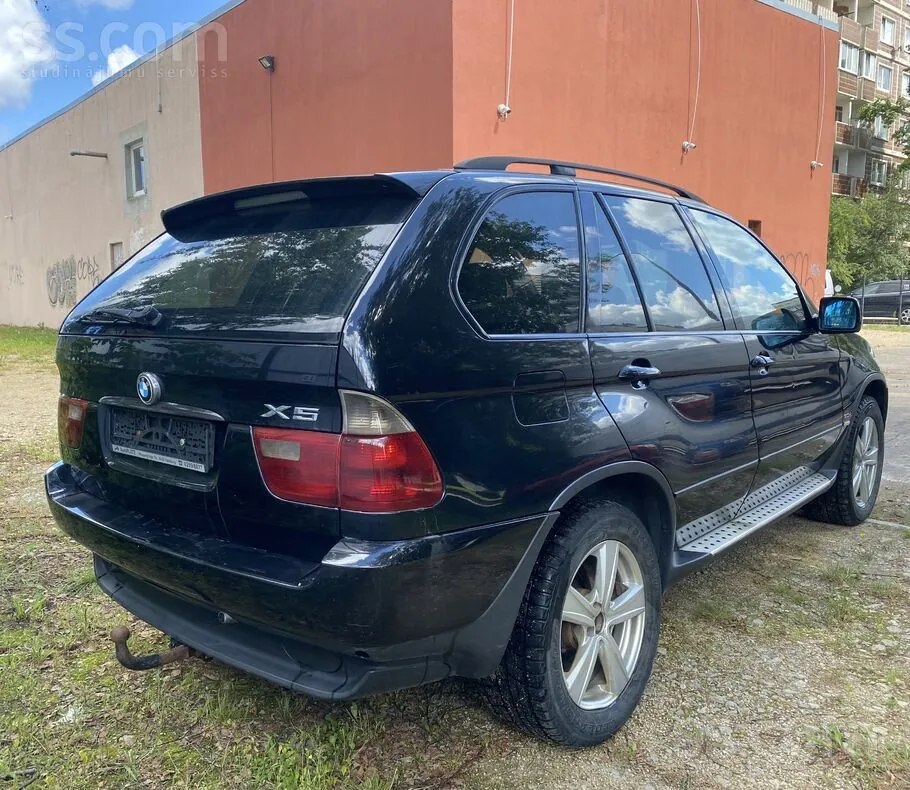 BMW X5 2004 photo 2