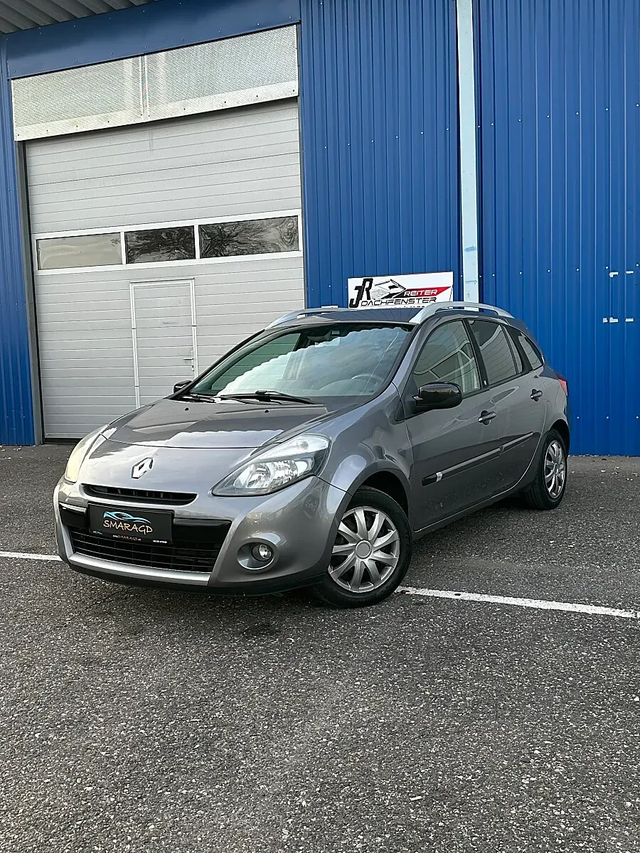 Renault Clio 2011 photo 2