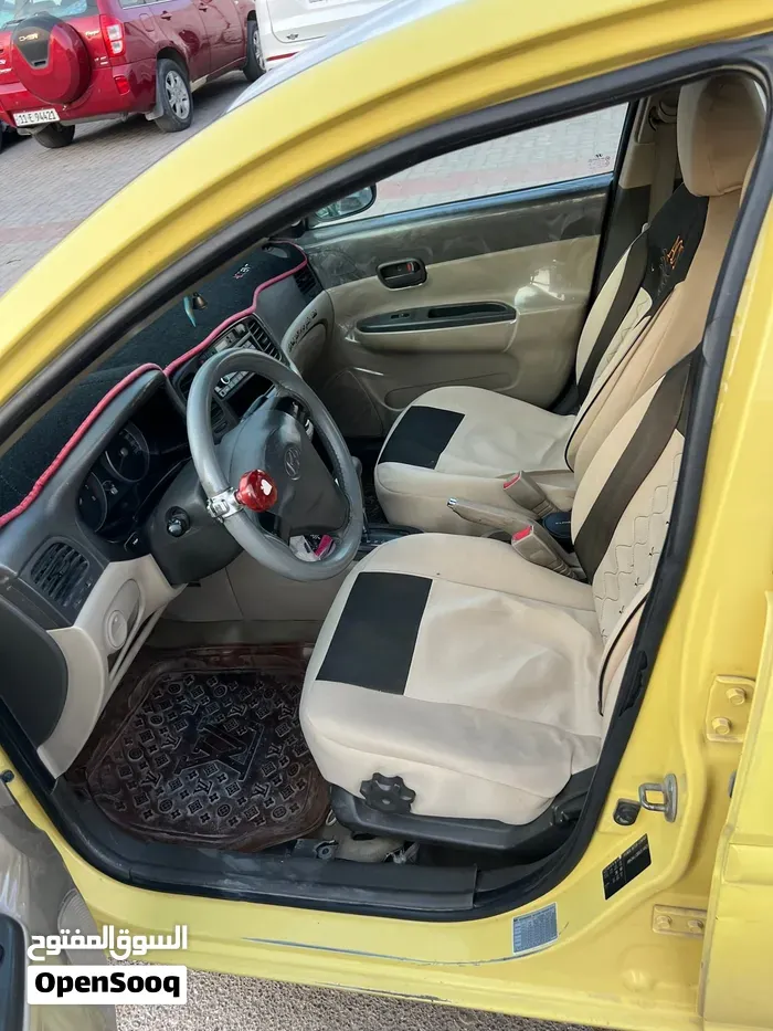 Hyundai Accent 2011 photo 3