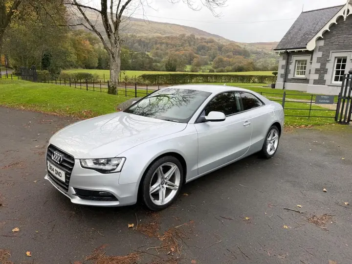 Audi A5 2014 photo 2