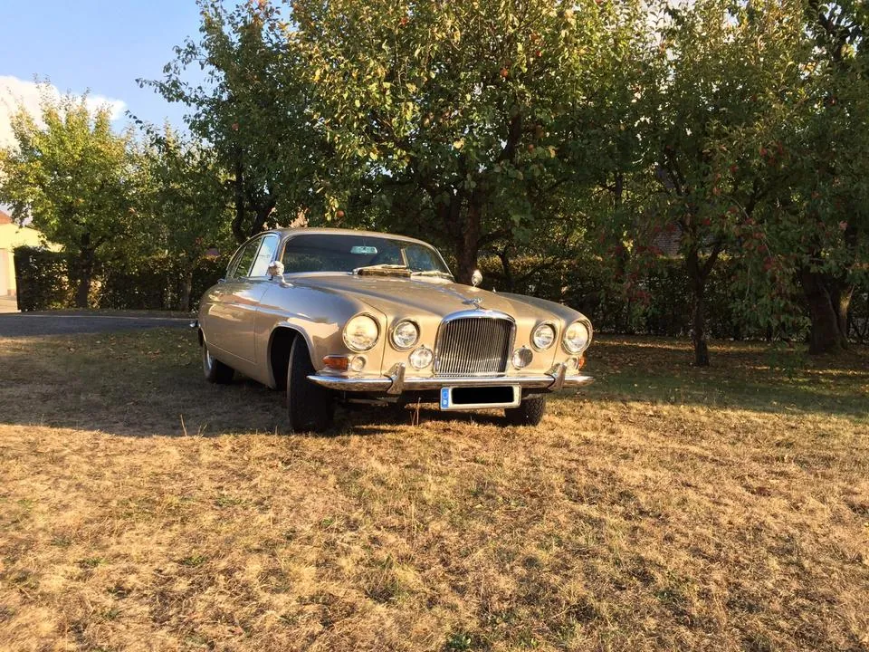 Jaguar Mk X