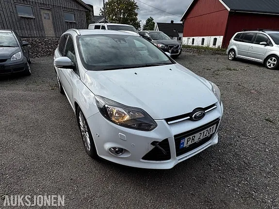 Ford Focus 2013 photo 3