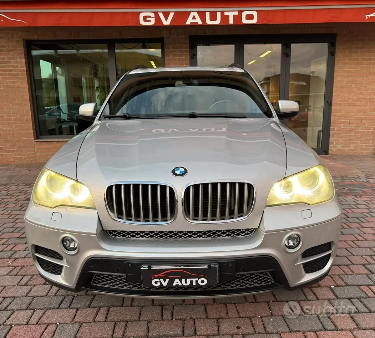 BMW X5 2011 photo 2