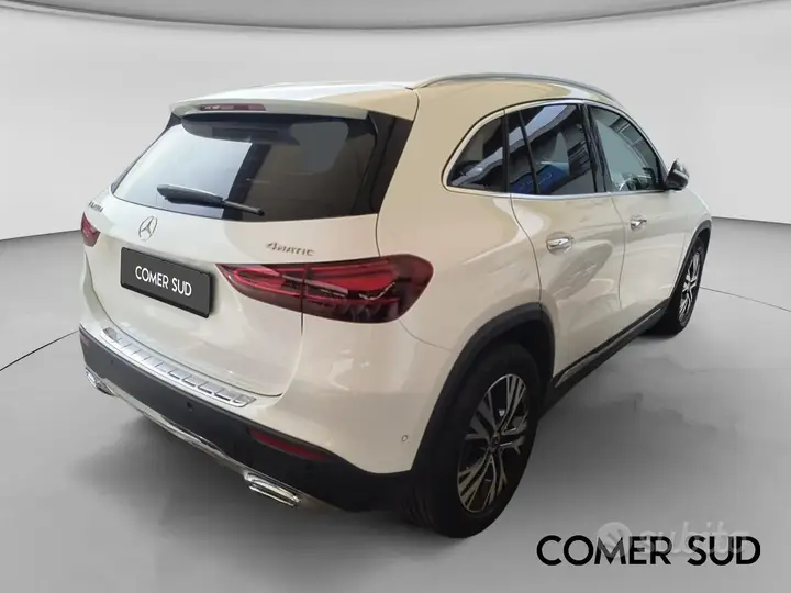 Mercedes-Benz Gla 2023 photo 3