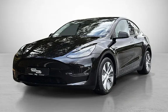 Tesla Model Y 2023 photo 2