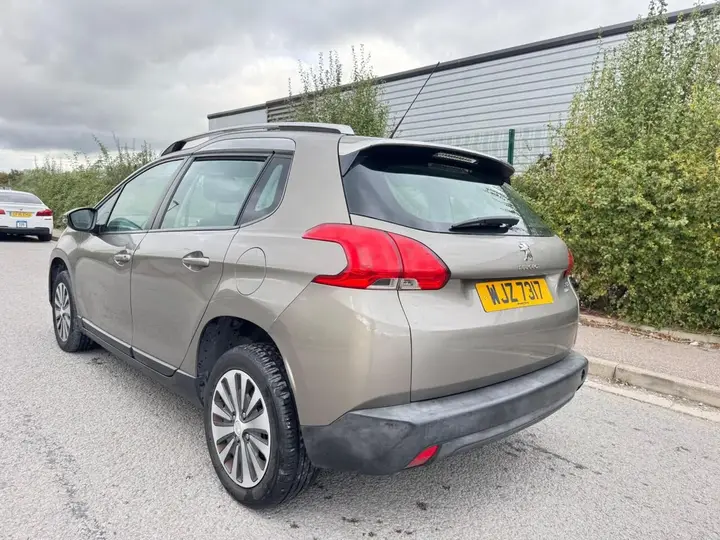 Peugeot 2008 2014 photo 4