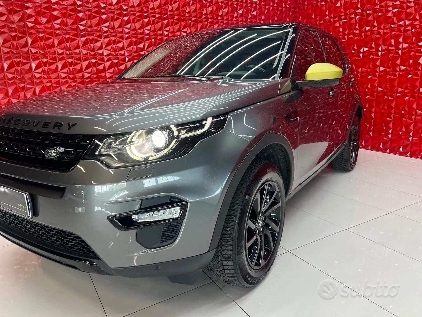 Land Rover Discovery Sport 2018 photo 4