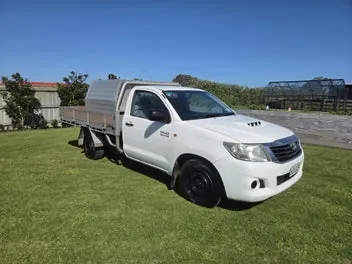 Toyota Hilux 2014 photo 2