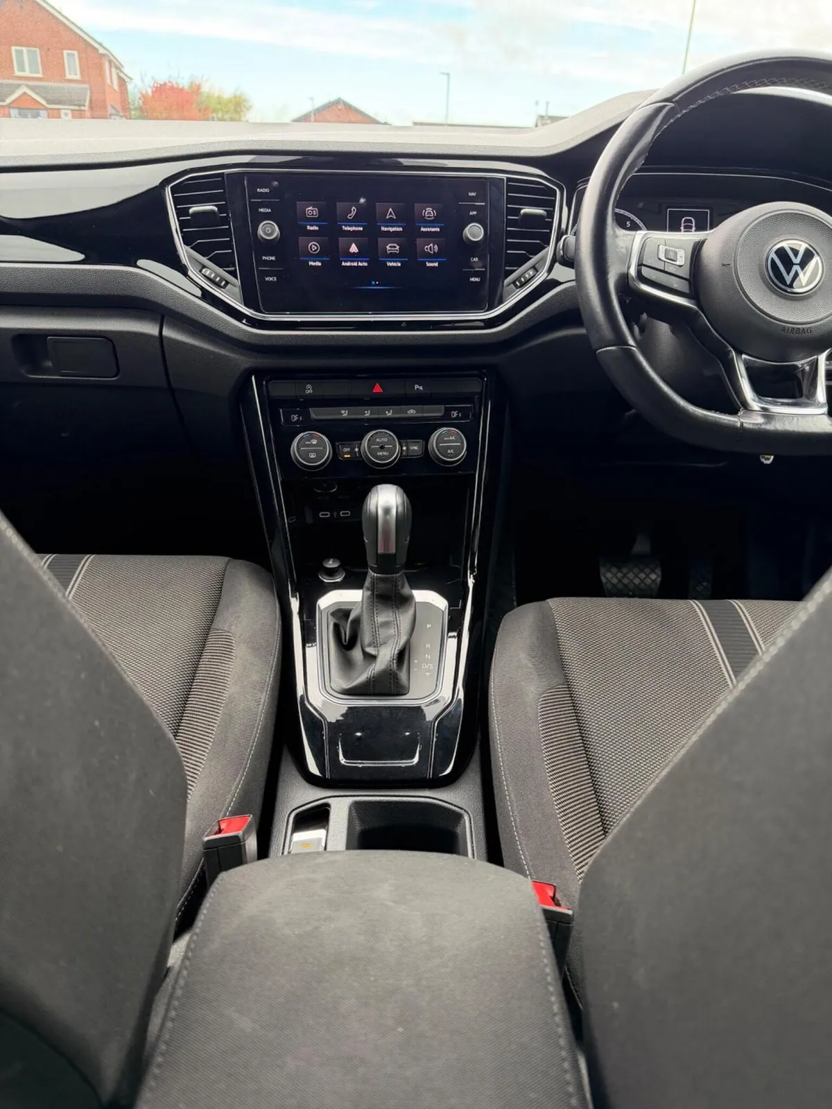 Volkswagen T-Roc 2020 photo 3