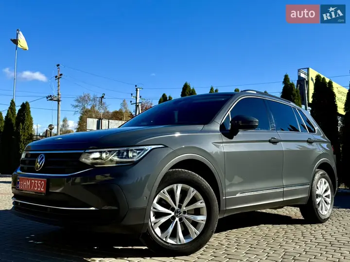 Volkswagen Tiguan 2022 photo 2