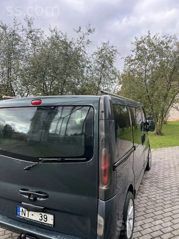 Opel Vivaro 2004 photo 3