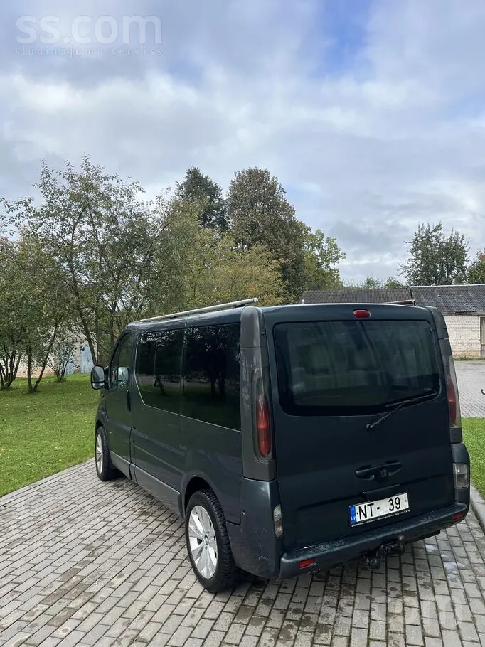 Opel Vivaro 2004 photo 4