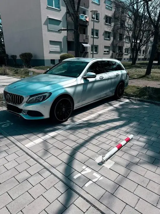 Mercedes-Benz C180 Avantgarde