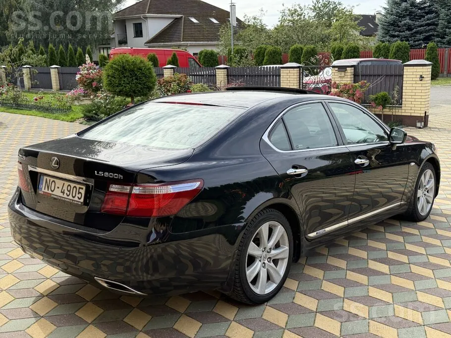 Lexus Ls 2007 photo 2