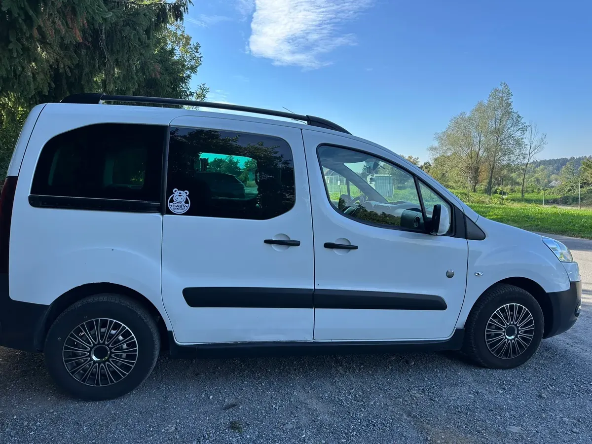 Peugeot Partner 2015 photo 2