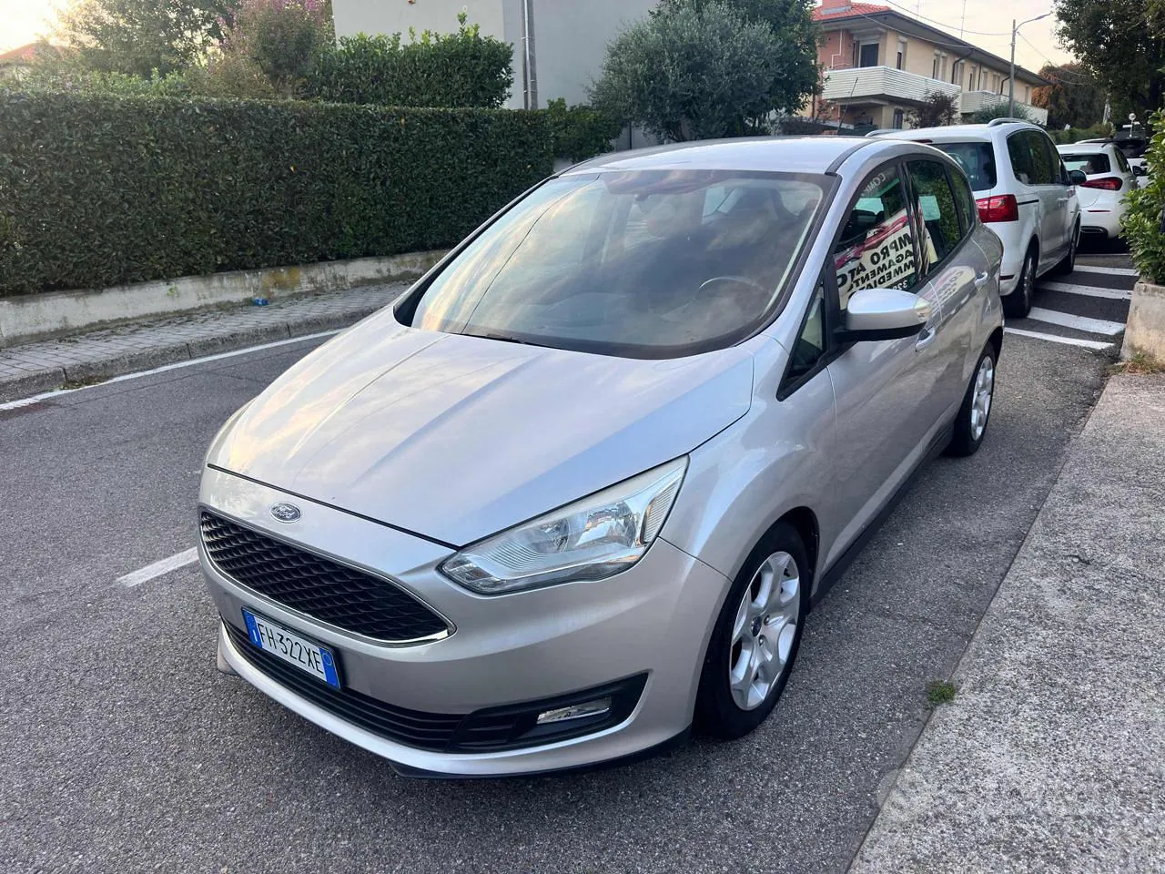 Ford C-Max 2017 photo 2