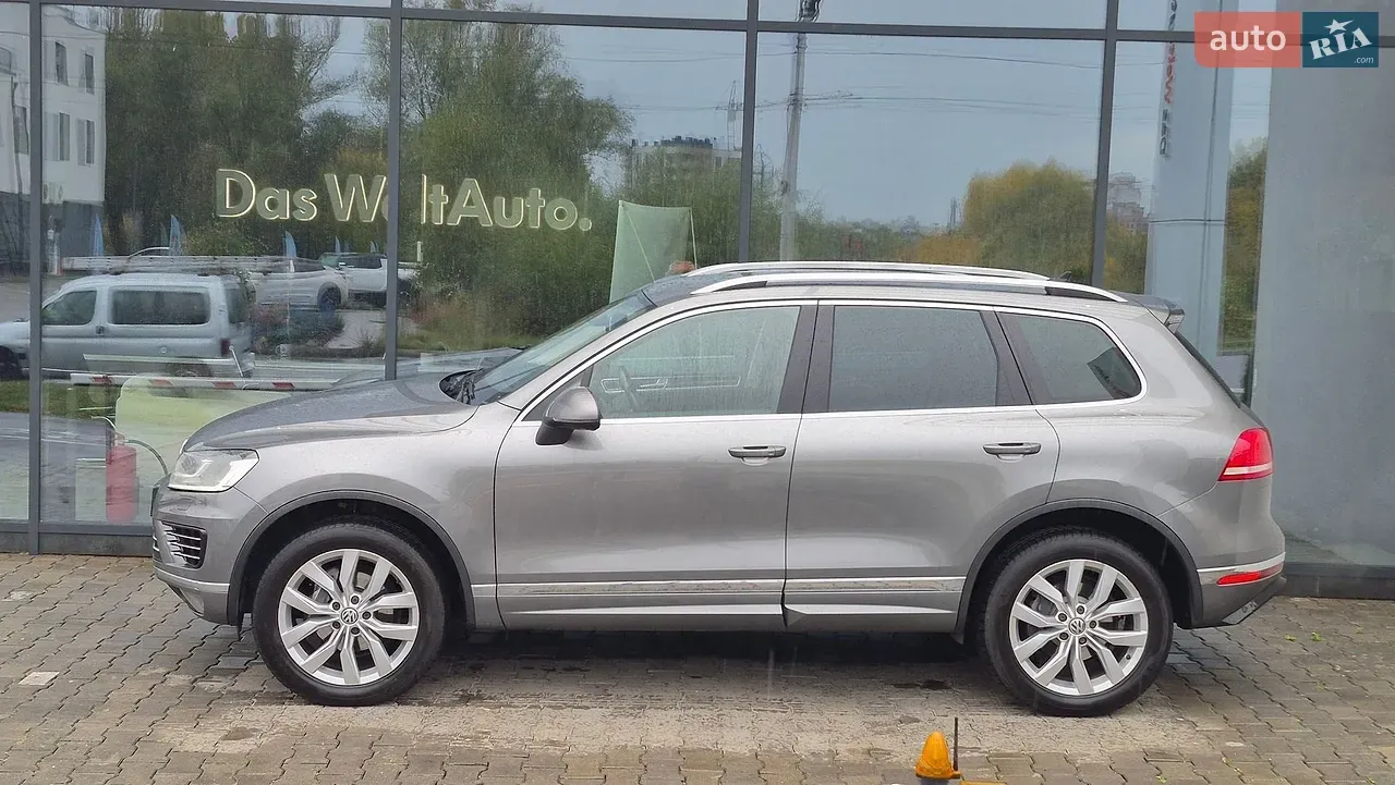 Volkswagen Touareg 2015 photo 2