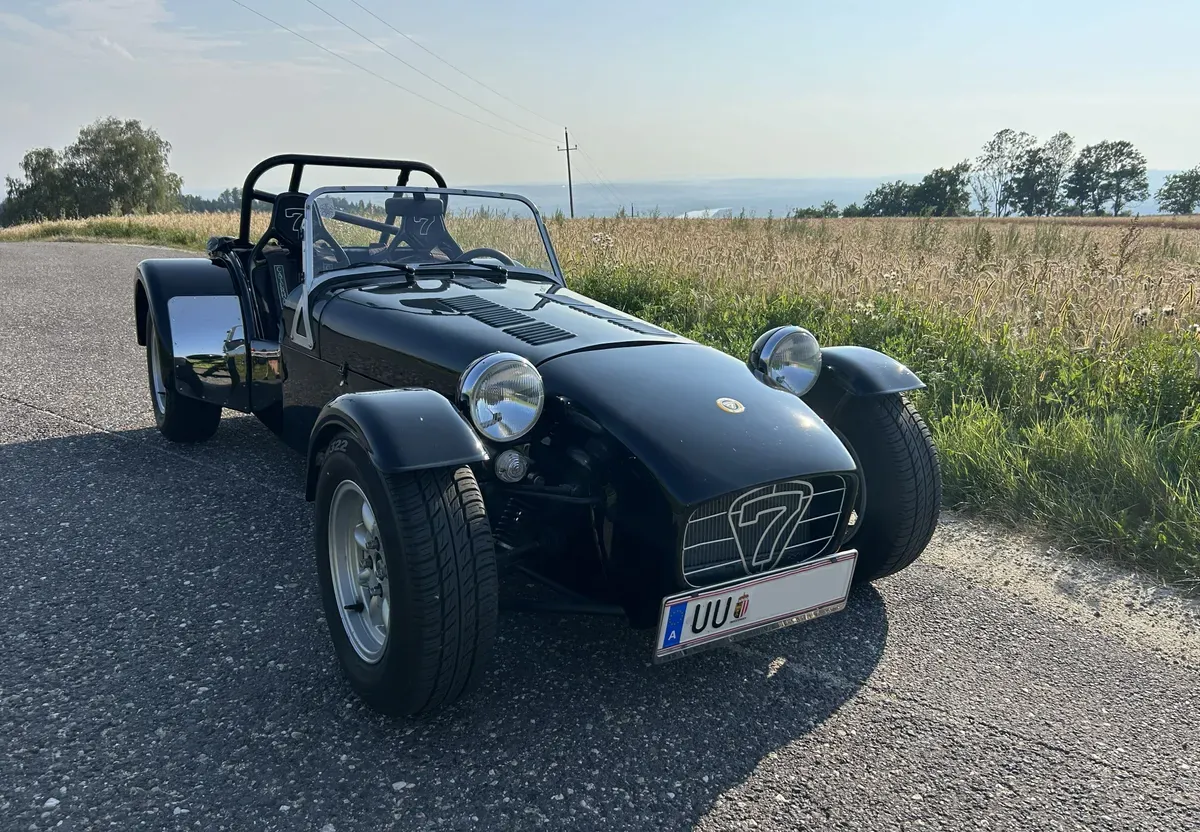 Caterham Seven 1990 photo 2