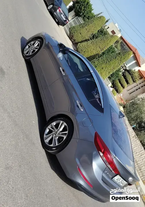 Hyundai Avante 2018 photo 3
