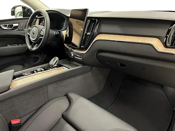 Volvo Xc60 2027 photo 4