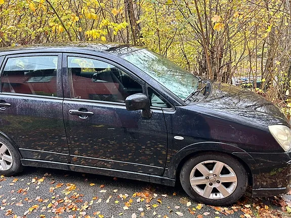 Suzuki Liana 2005 photo 4