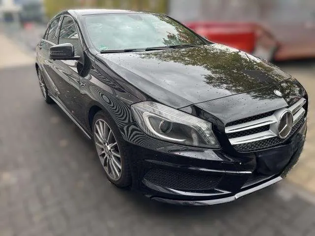Mercedes-Benz A 200 2013 photo 2