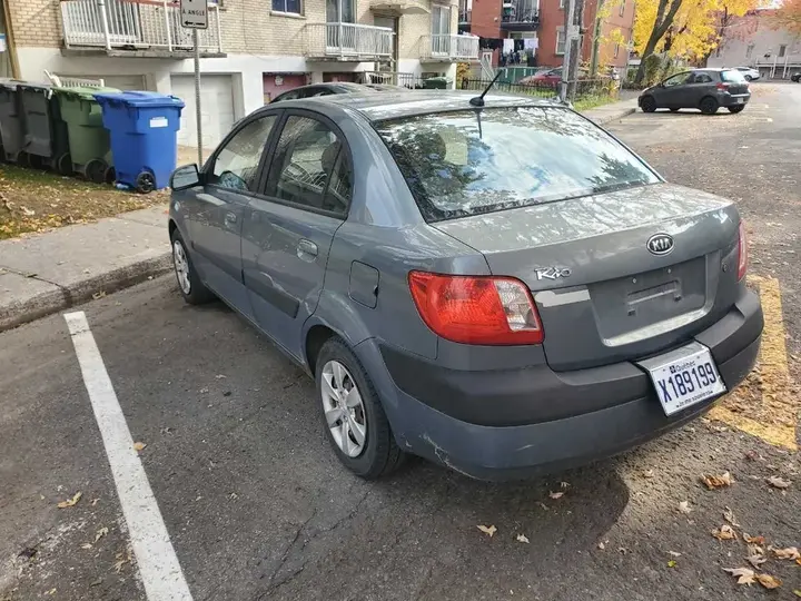 Kia Rio 2009 photo 4