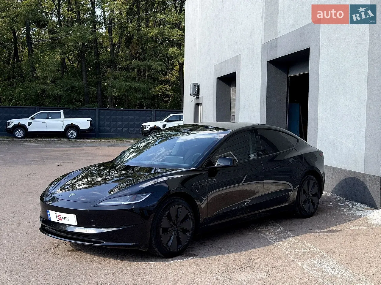 Tesla Model 3 2025 photo 3
