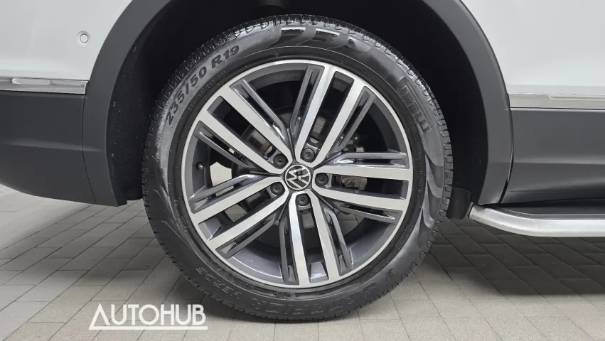 Volkswagen Tiguan Allspace 2023 photo 5