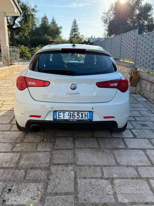 Alfa Romeo Giulietta 2013 photo 5