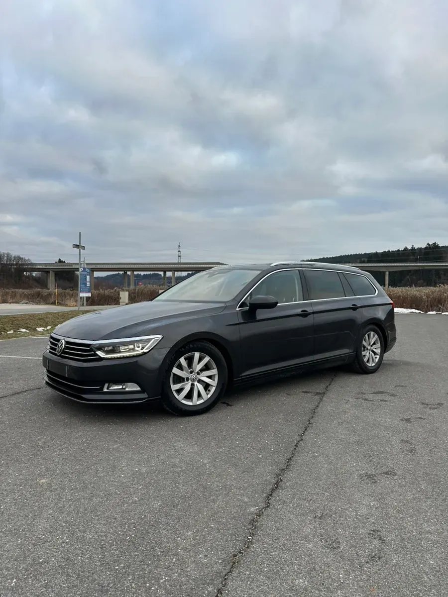 Volkswagen Passat 2018 photo 2