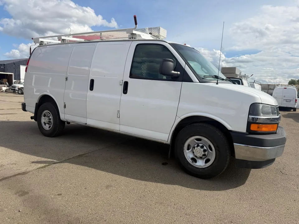 Chevrolet Express 2017 photo 3